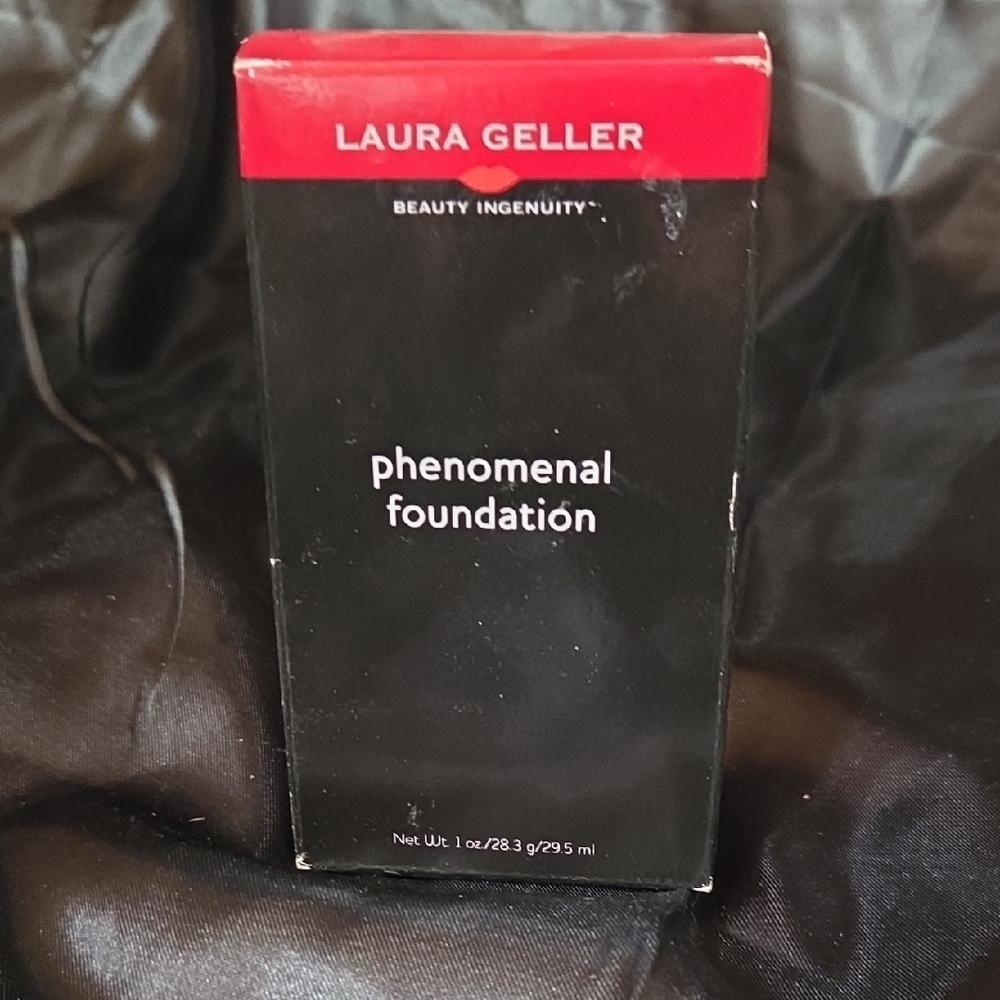 Laura Geller Phenomenal Foundation